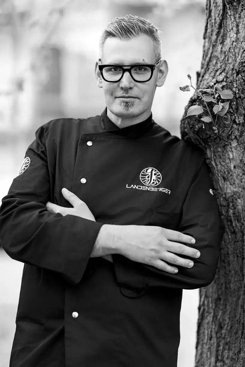 landenke-szvol147-high